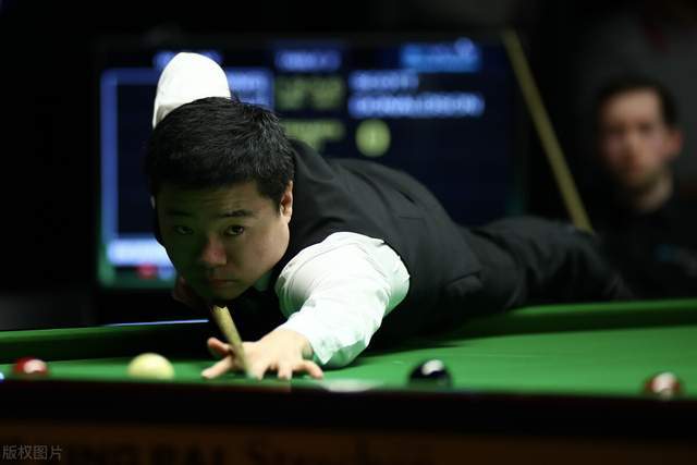 士完成了 士完成了