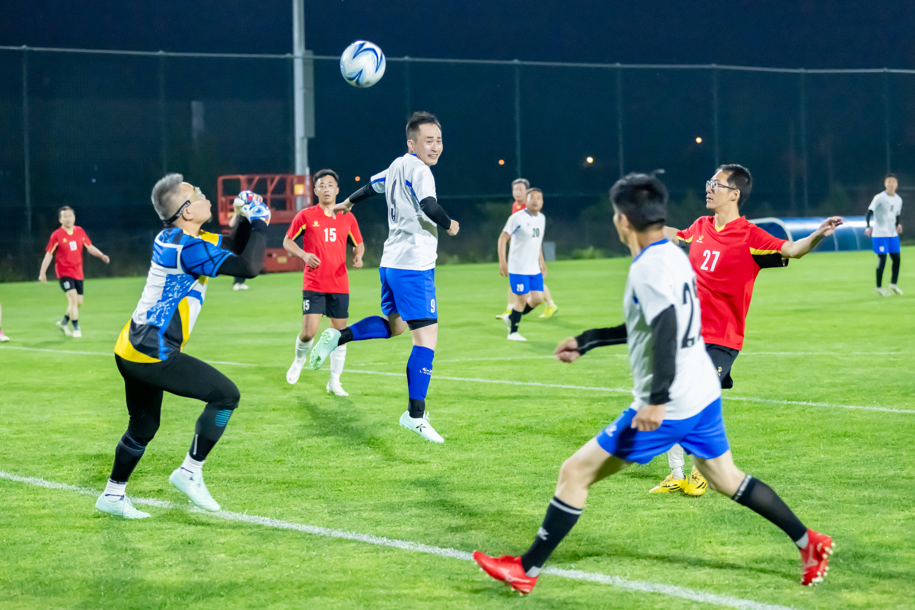 撼场面和浓 撼场面和浓